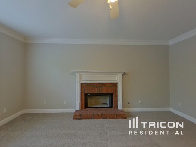 Building Photo - 2262 St Kennedy Ln