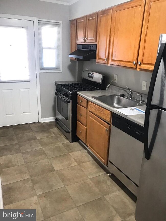 Building Photo - 1124 Cooks Ln