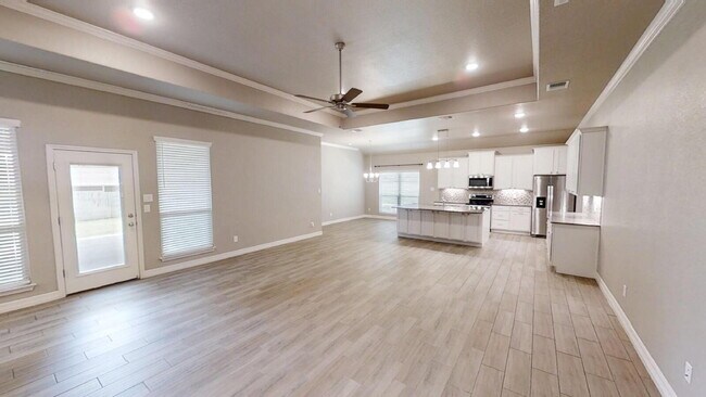 Foto del edificio - "Charming 4-Bedroom Retreat with Granite Elegance & Cozy Fireplace in Killeen!"