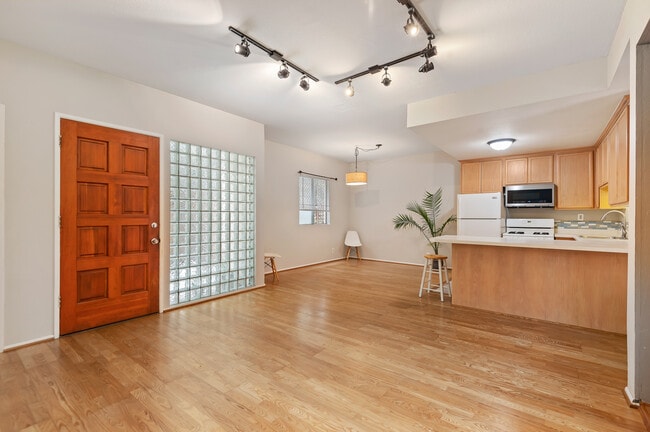 Building Photo - 1535 18th St