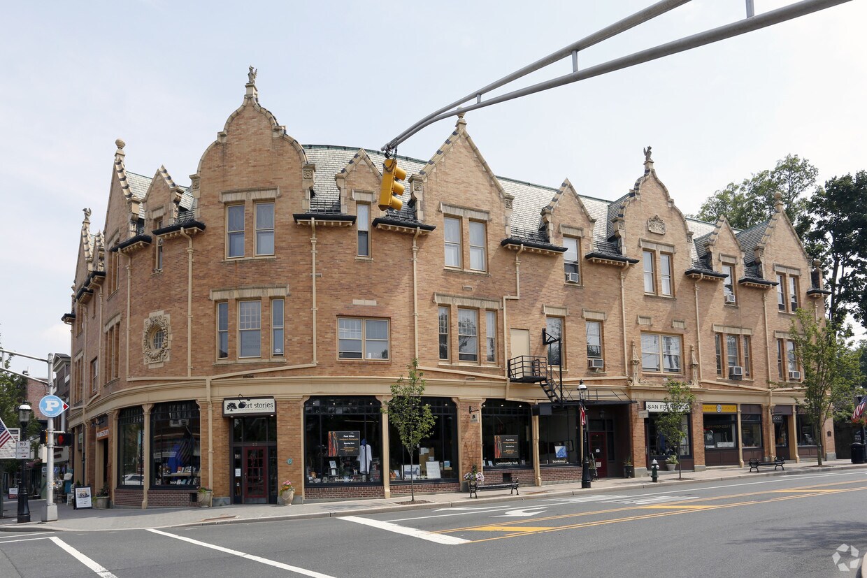Foto del edificio - 2 Green Village Rd