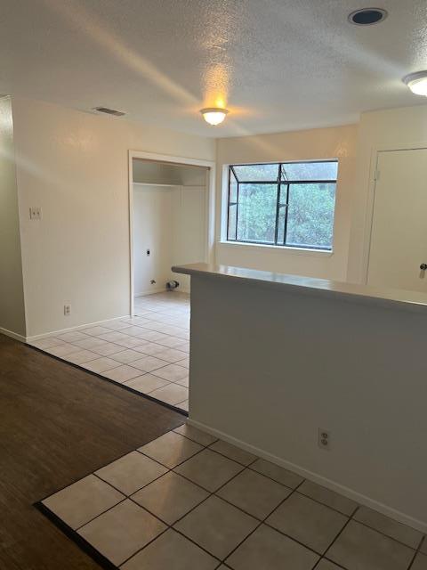 Foto del edificio - 501 Hedgewood Dr