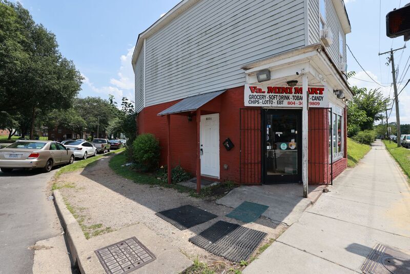 Primary Photo - 823 Mosby St