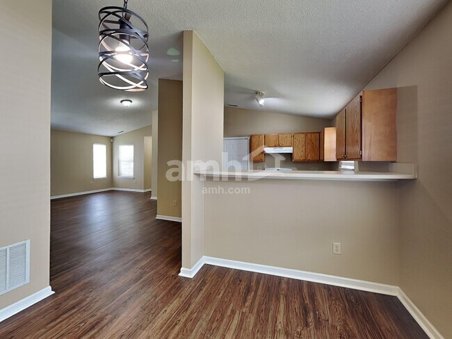 Building Photo - 8036 Whistlewood Dr