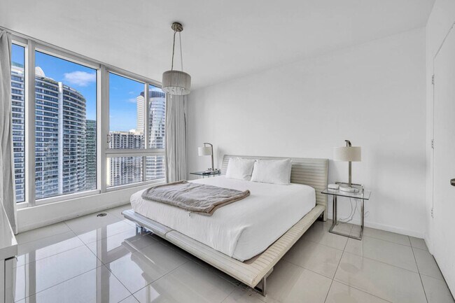 Foto del edificio - 485 Brickell Ave