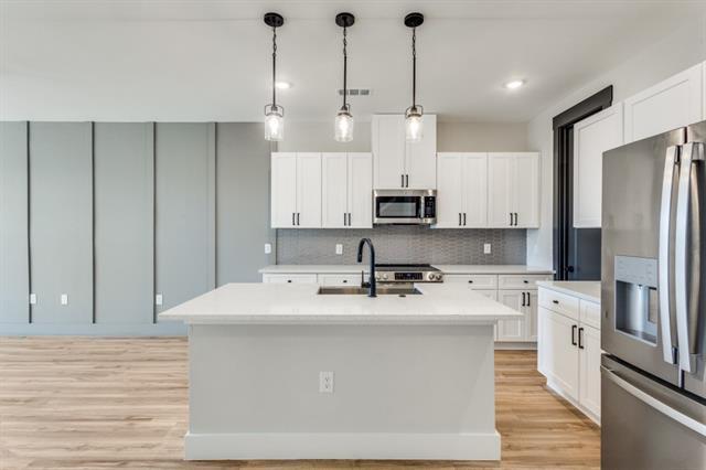 Building Photo - 1610 Palladio Loop