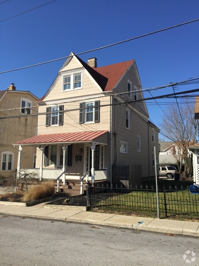 Building Photo - 32 S Merion Ave