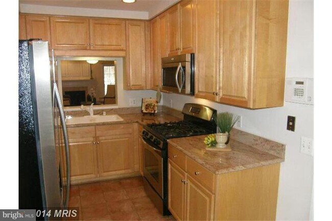 Foto del edificio - 1416 Roundhouse Ln