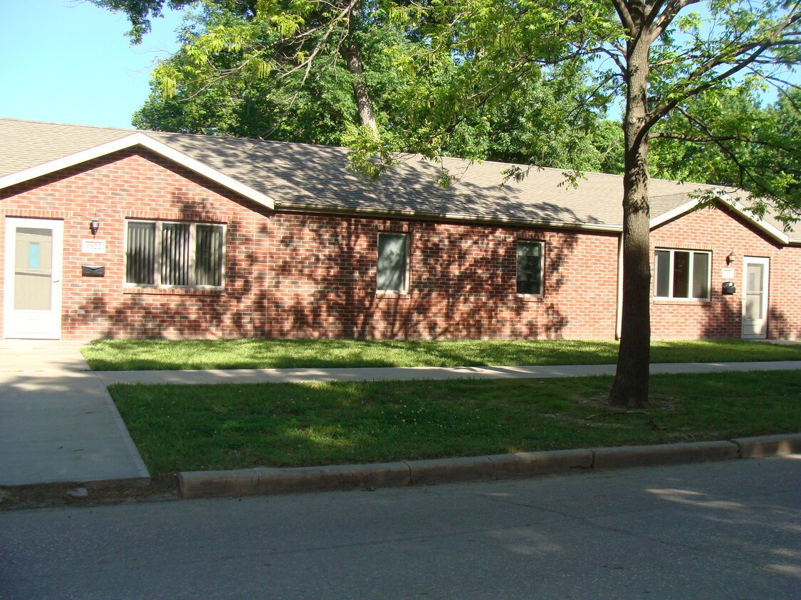 Building Photo - 1022 N 11th St