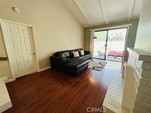 Foto del edificio - 1001 Creekside Dr