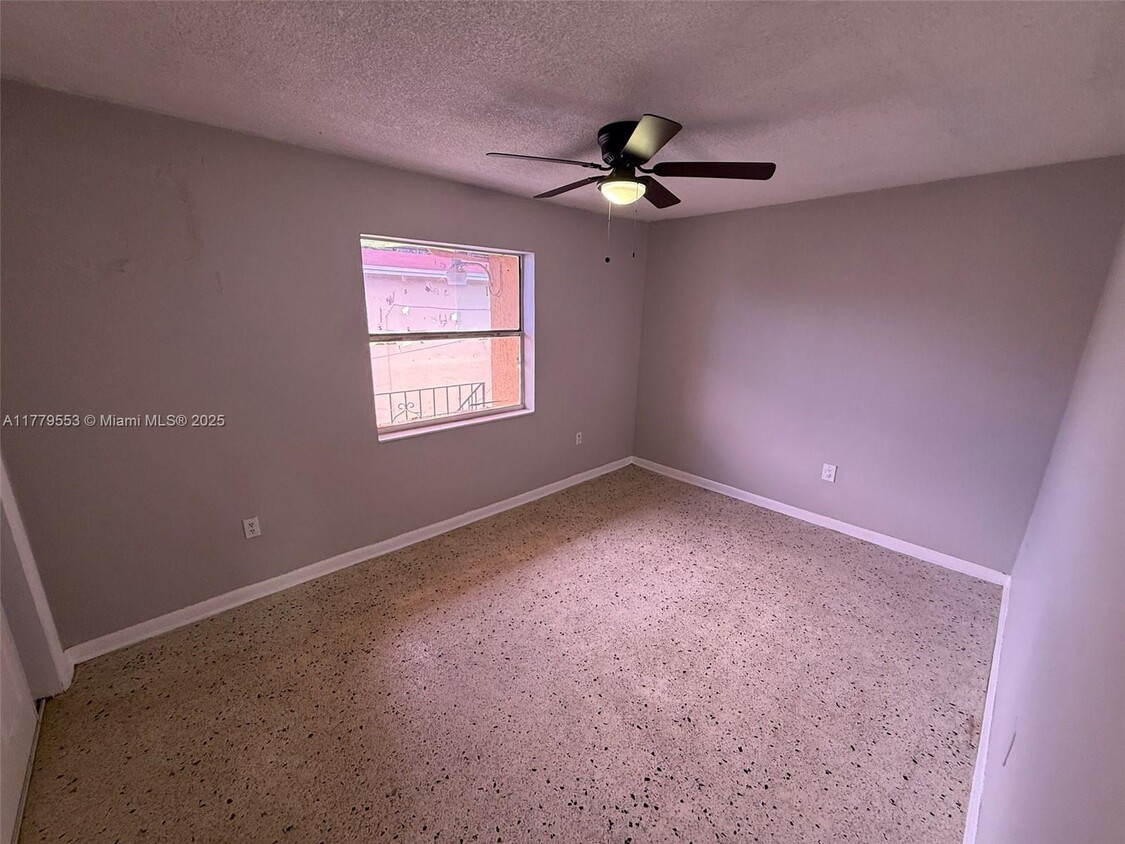 Primary Photo - 3045 NW 21st Ct