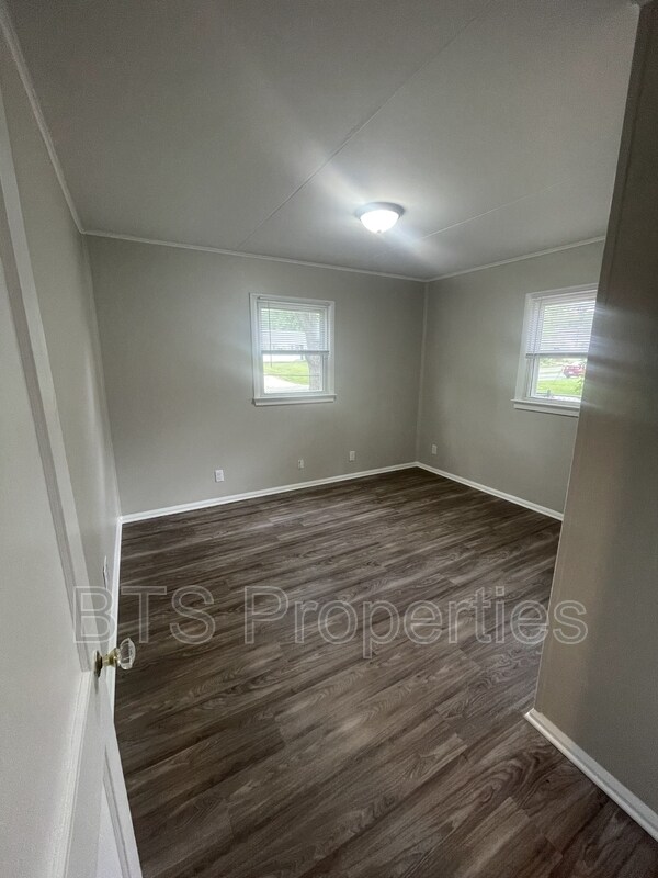 Foto del edificio - 304 E Frances Ave