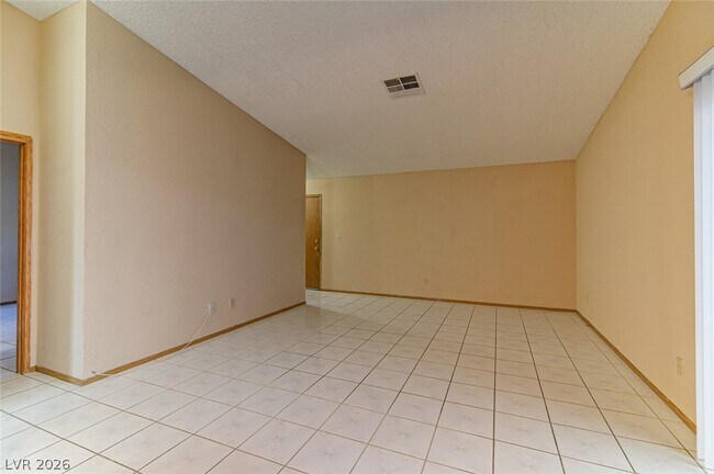 Foto del edificio - 4651 4 Leaf Clover Dr