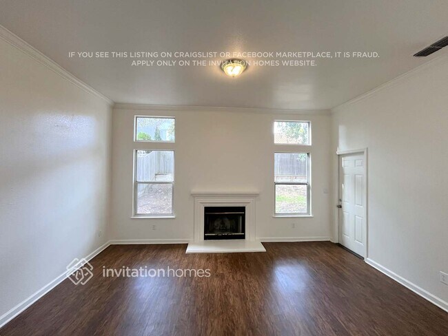 Building Photo - 3042 Pepperridge Dr