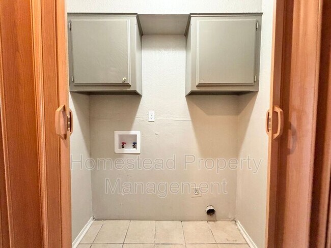 Foto del edificio - 930 SW 62nd St
