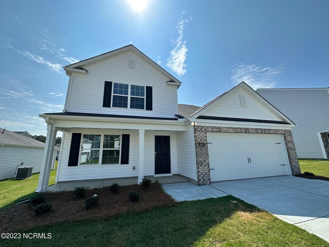 Foto principal - 4647 Slatestone Dr