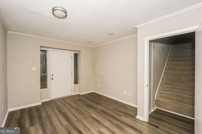 Building Photo - 4433 Woodbank Ln