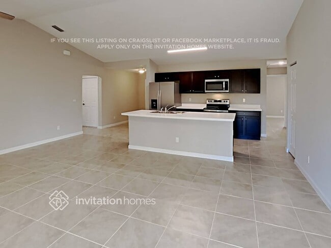 Foto del edificio - 225 SW Grove Ave