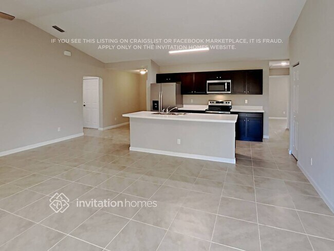 Foto del edificio - 225 SW Grove Ave