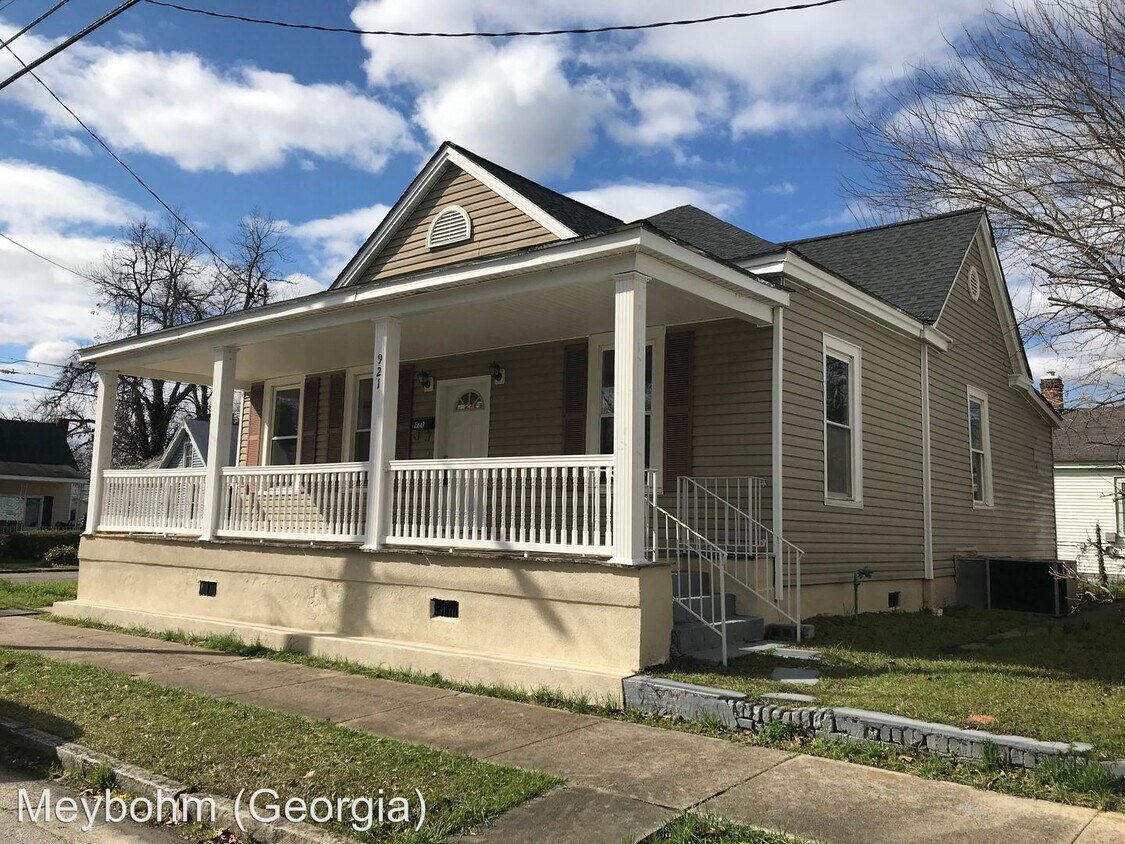 Foto principal - 2 br, 2 bath House - 921 11th Street
