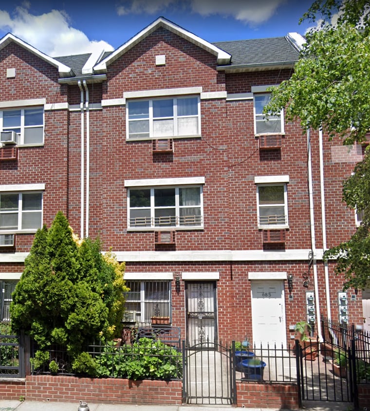 Primary Photo - 683 Bergen St