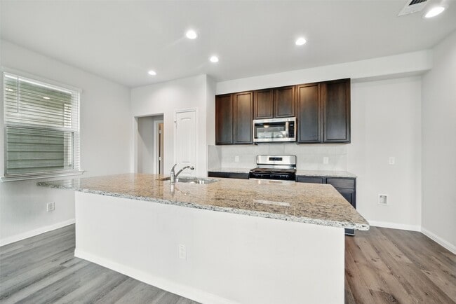 Building Photo - 24851 Goldoni Dr