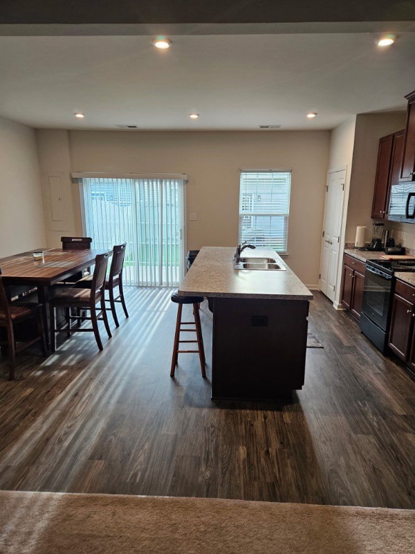 Foto del edificio - 7824 Old Guild Rd