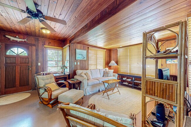 Foto del edificio - 609 N Shore Dr