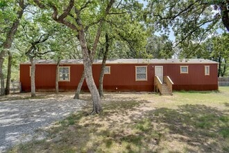 Building Photo - 1652 Sheila Dr