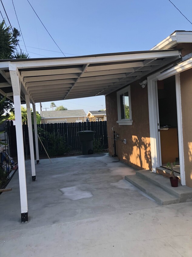 Primary Photo - 17327 Delia Ave