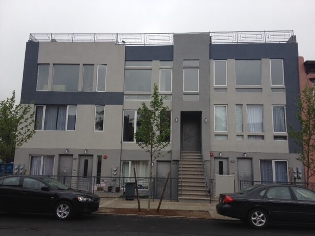 Primary Photo - 417-421 Pulaski St