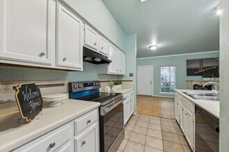 Building Photo - 7326 Regency Square Ct