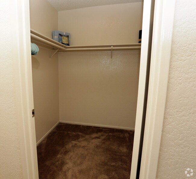 Rancho Verde Village Apartments in Rancho Cucamonga, CA