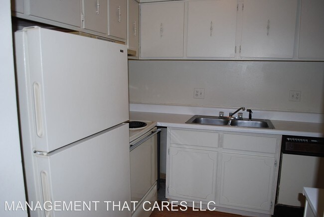 Foto del edificio - 3945 Macon Rd