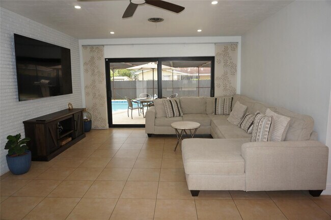 Foto del edificio - 9220 SW 56th St