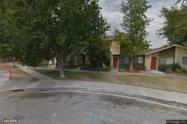 Building Photo - 27077 Hidaway Ave
