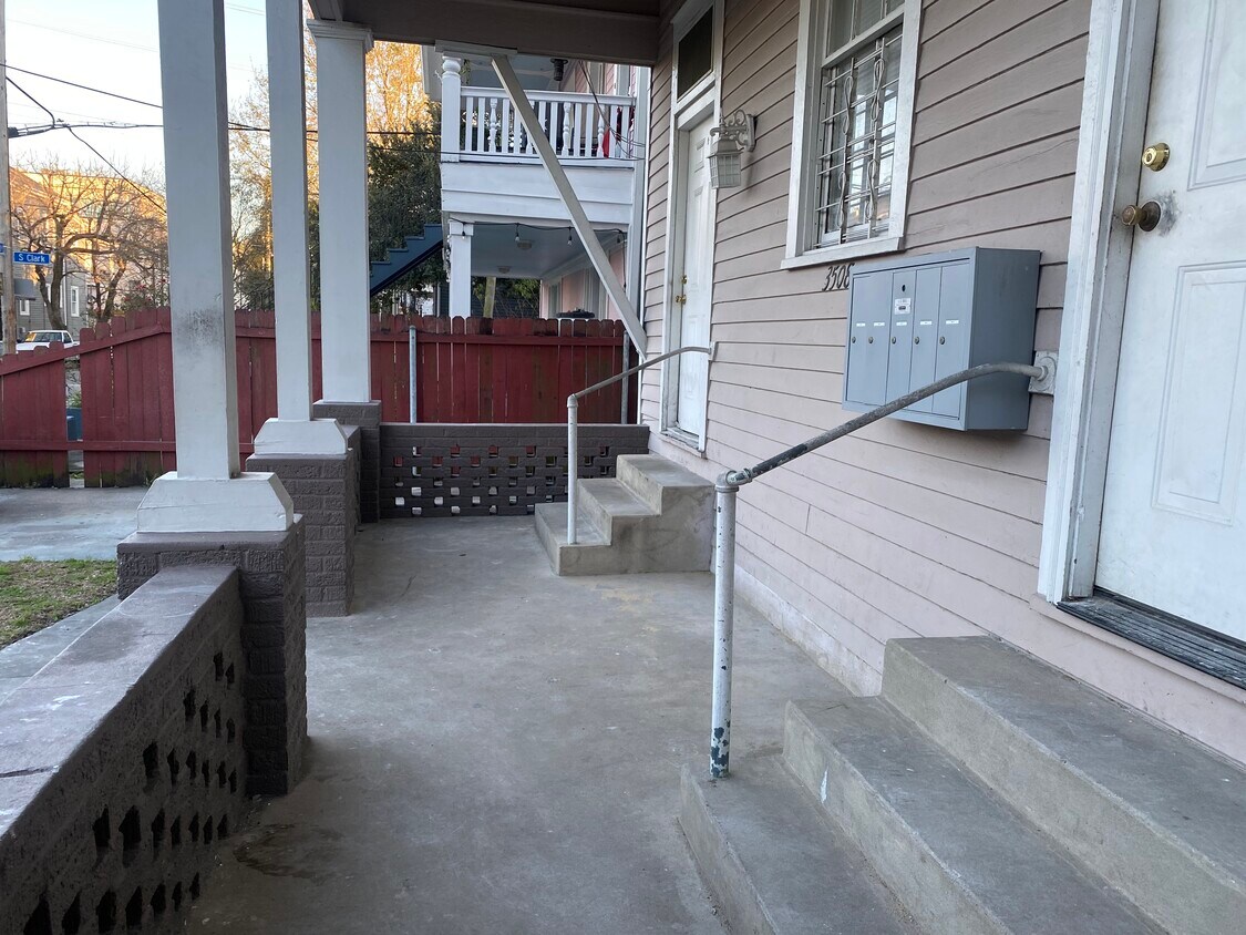Front porch - 3508 Cleveland Ave