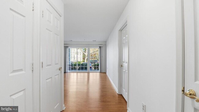 Foto del edificio - 164 Kendrick Pl