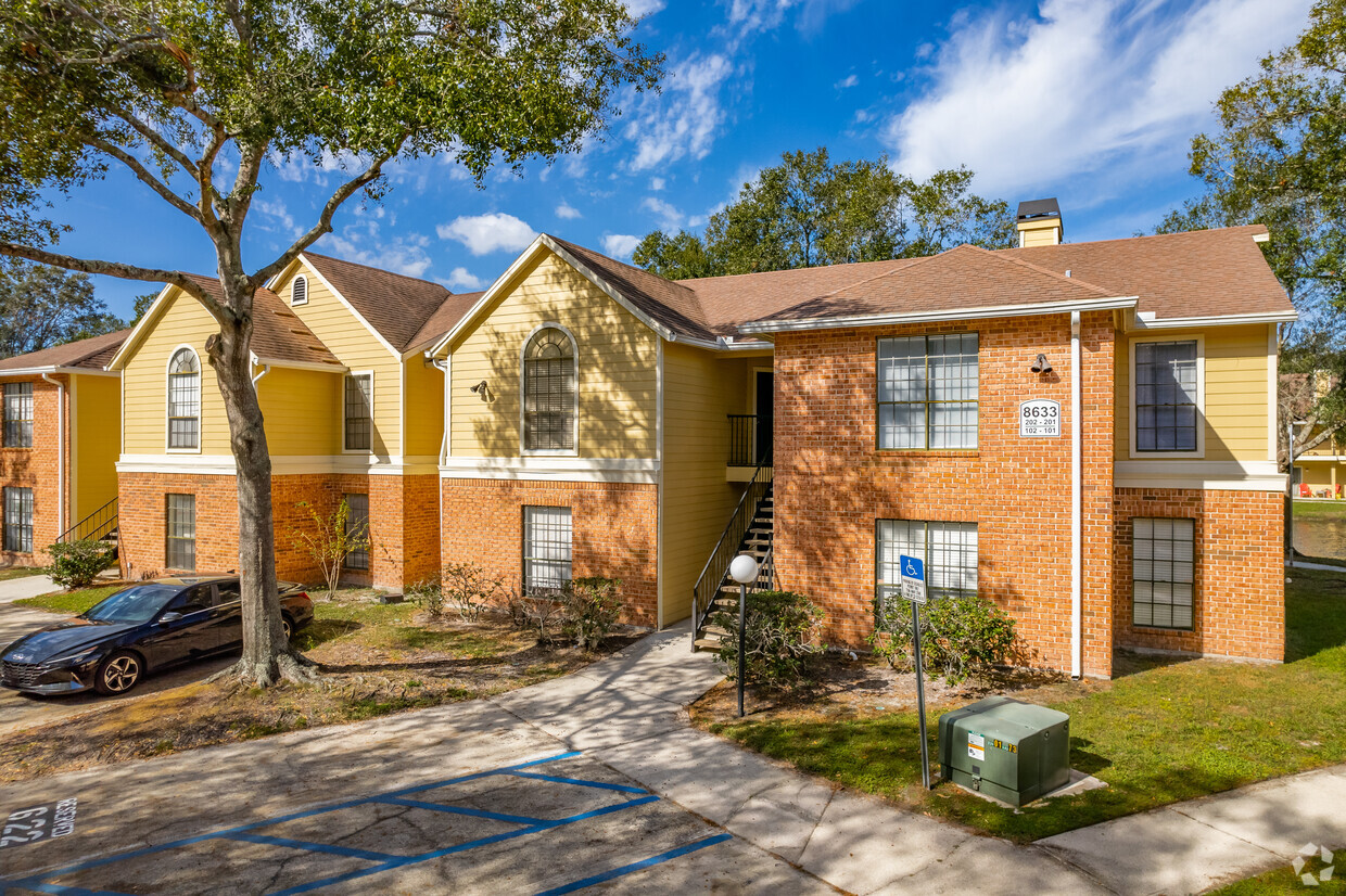 4255 W Humphrey St Tampa, FL - The Grand Reserve