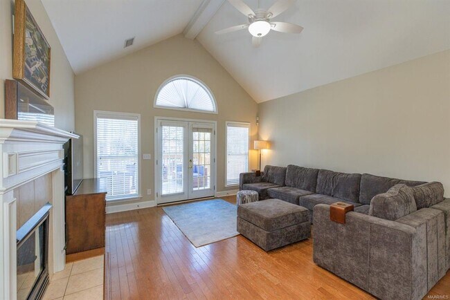 Building Photo - 510 Jasmine Trail