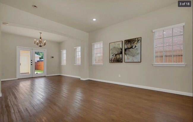 Foto del edificio - 4424 105th St