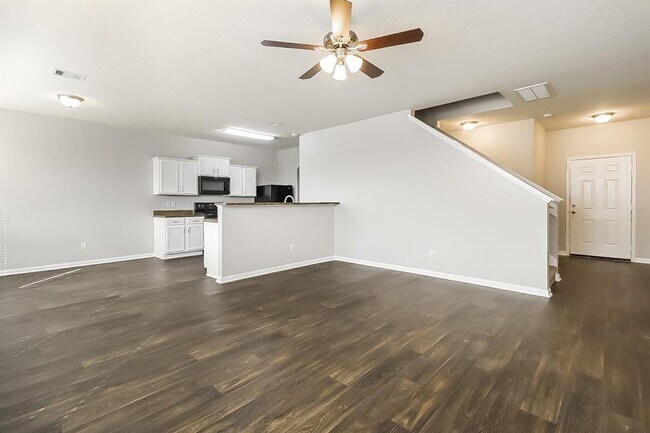 Foto del edificio - 5902 Golden Cove Rd