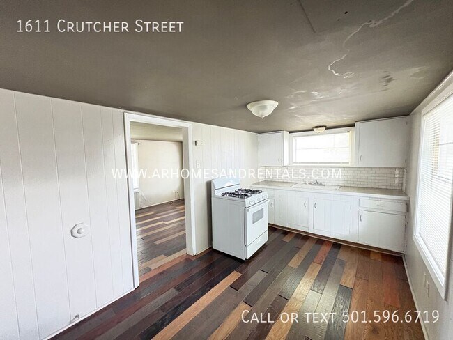 Foto del edificio - 1611 Crutcher St