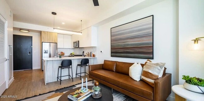 Photo - 817 N 6th St Apartment