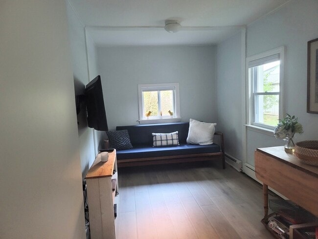 Foto del edificio - 24 Pattison Ave