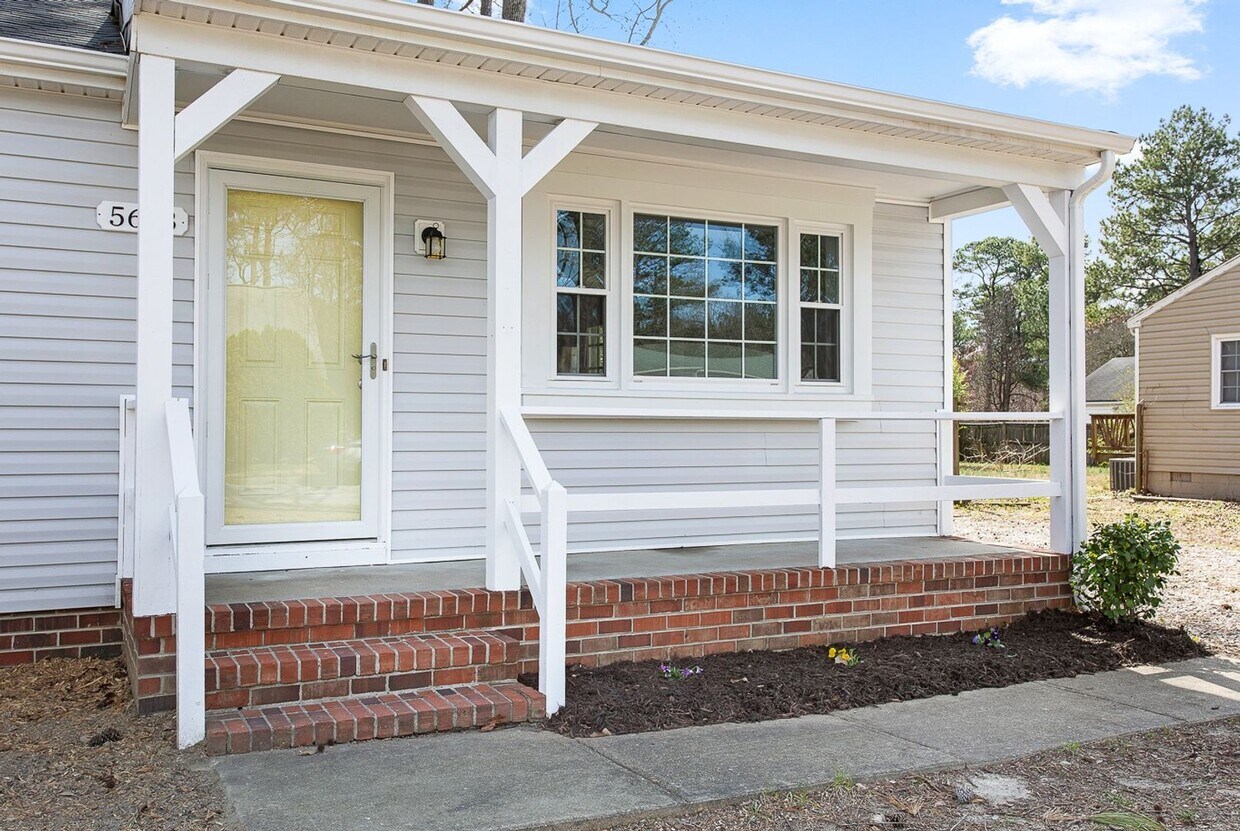 Spacious 3 bed / 2 full bath FULLY RENOVA... - Spacious 3 bed / 2 full bath  FULLY RENOVA...