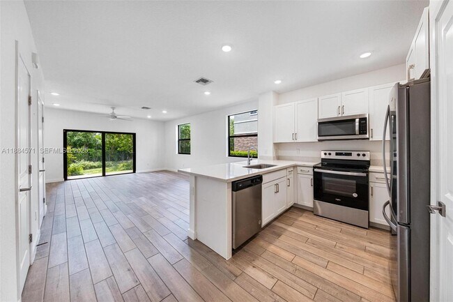 Foto del edificio - 186 SE 5th Ct