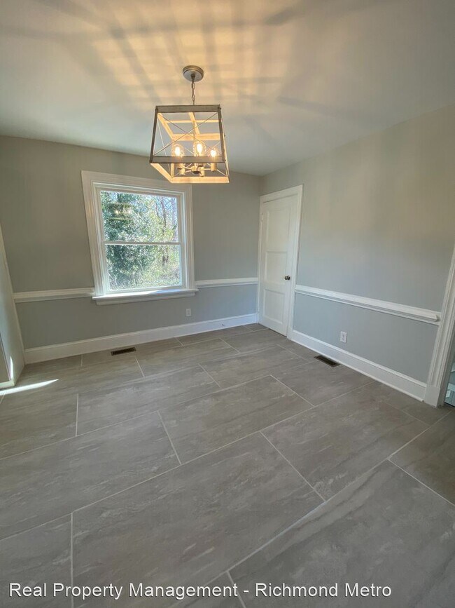 Building Photo - 4 br, 3 bath House - 8217 Woodman Road