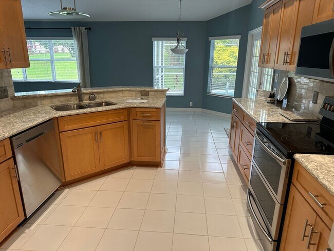 Building Photo - 3 Bed 2 Bath Pool Home in Harbor Hills, La...