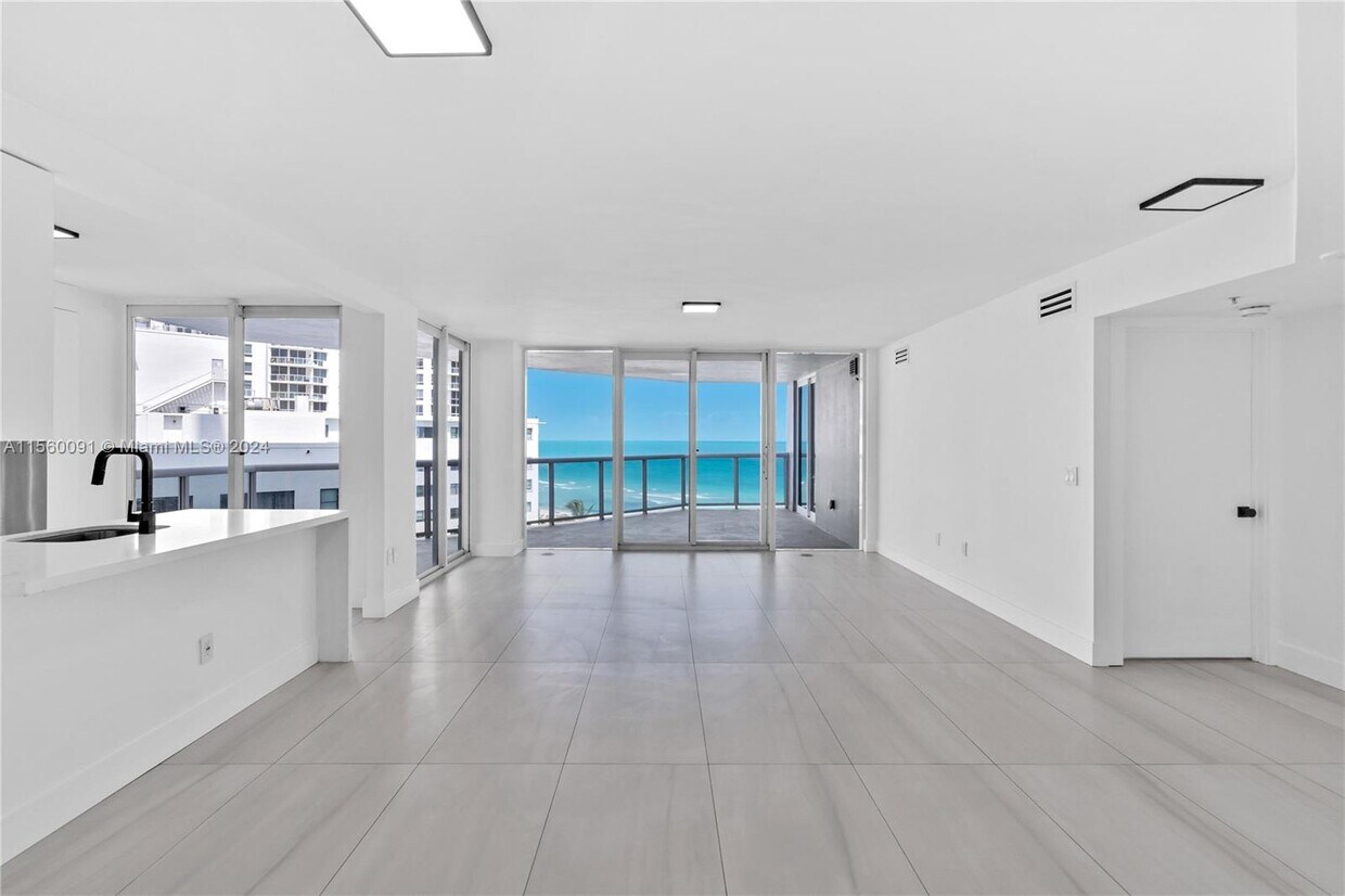 Primary Photo - 6301 Collins Ave